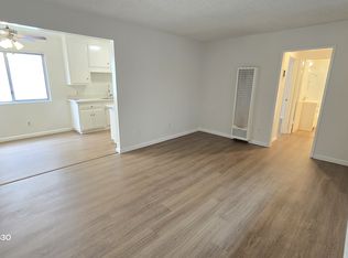 699 Meyer Ln #G, Redondo Beach, CA 90278