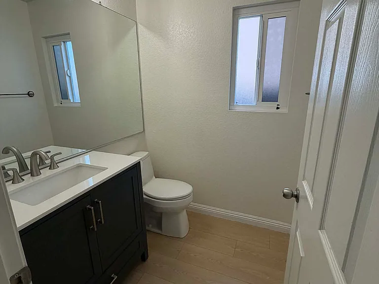 16139 Firestone Ln — Photo 10