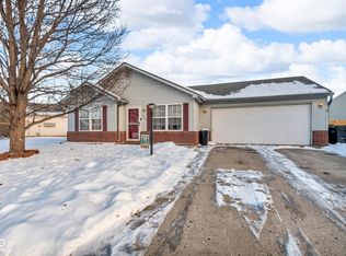 1353 Millridge Dr, Greenwood, IN