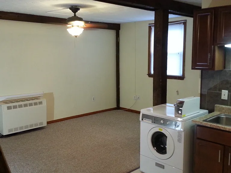 33 Myrtle St #3 — Photo 44