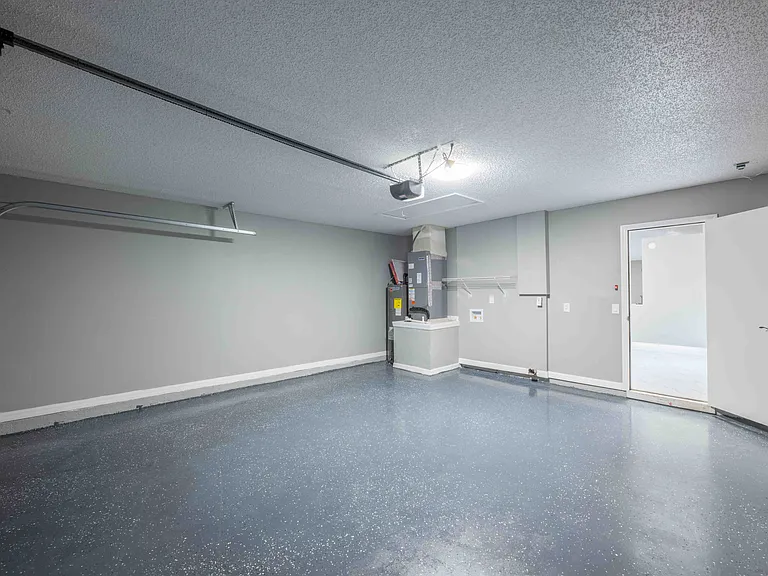 6920 Playpark Trl — Photo 19
