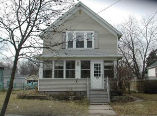 621 N Palm St #J, Janesville, WI 53548
