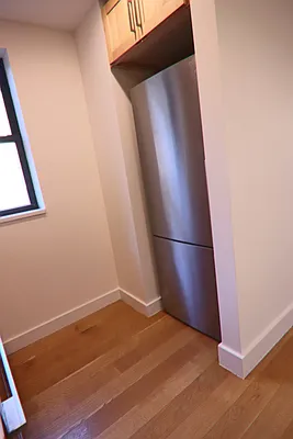 Rented by PMG Real Estate  | media 6