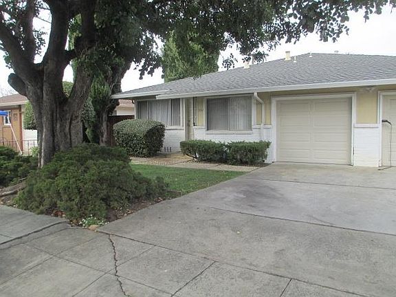 2nd image of 557 Puccini Dr
