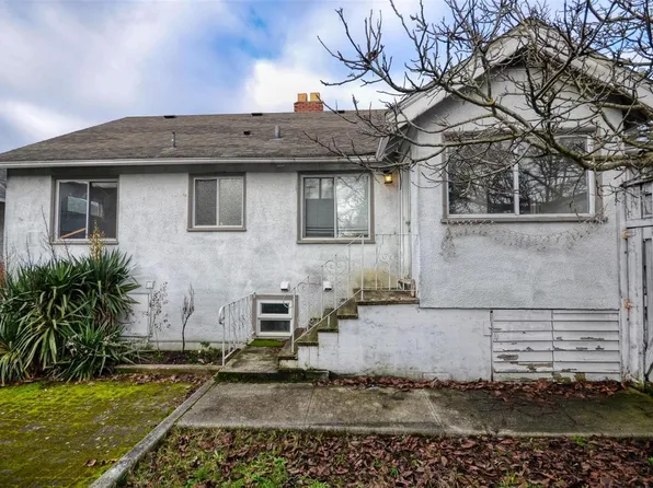 1237 Hillside Ave, Victoria, BC V8T 2B1
