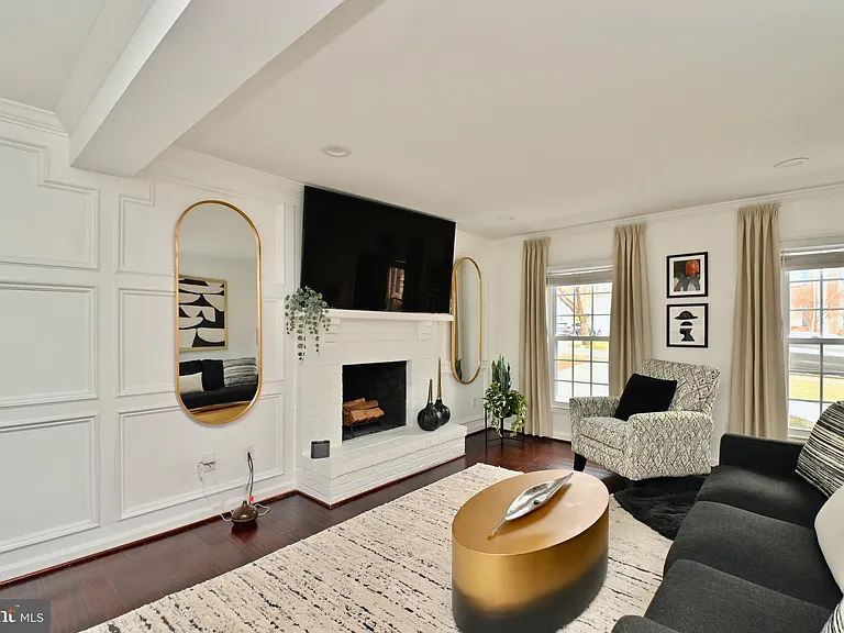 6431 Forest Rd — Photo 8
