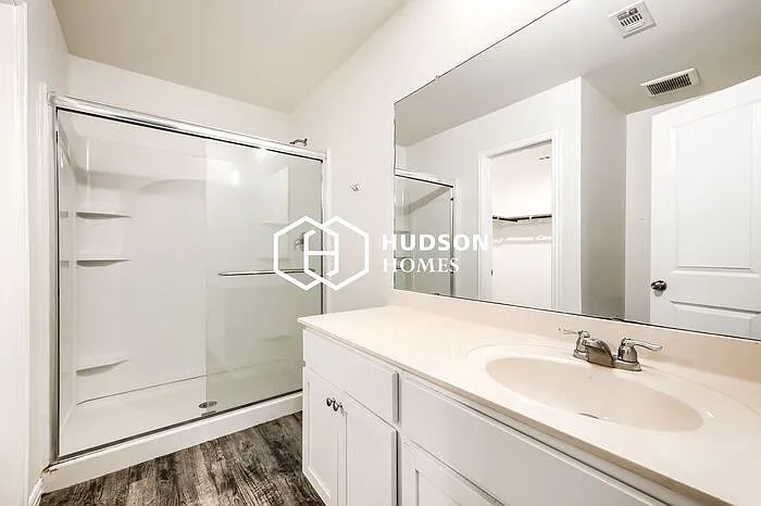 2618 Dahlgreen Ave — Photo 10