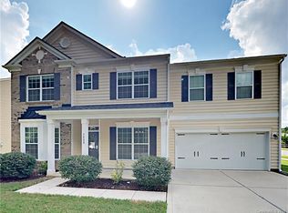 3800 Exbury Gardens Dr, Waxhaw, NC 28173