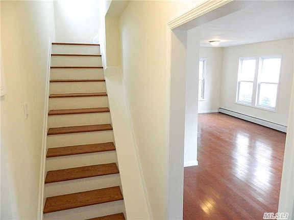 3rd image of 11110 Witthoff Ave