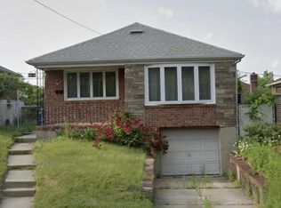 15465 26th Ave, Flushing, NY 11354