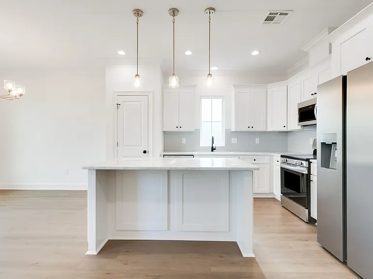 204 Benson Grove Dr — Photo 5