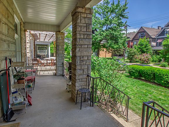 5th image of 422 S Trenton Ave #2