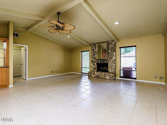 5th image of 319 River Bluff Dr