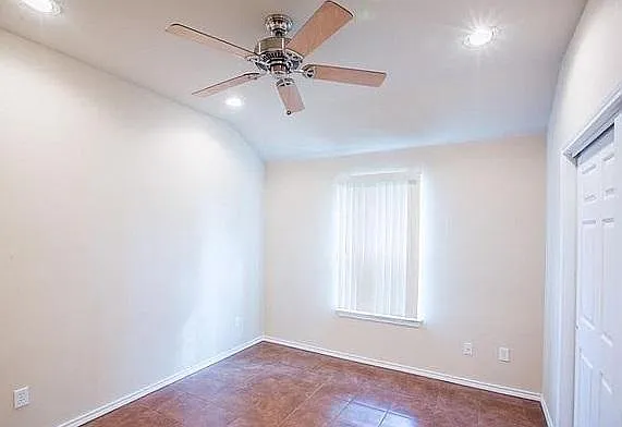2 bed, 897 sqft, $1,100 — Photo 4