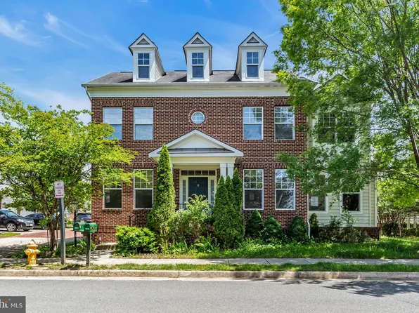 10079 Orland Stone Dr, Bristow, VA 20136