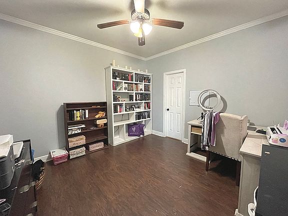 3rd image of 34547 Gravesbriar Dr