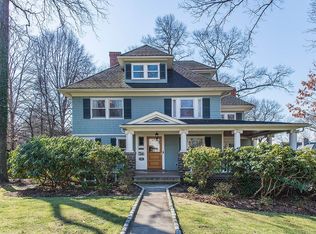 130 Sheridan Ter, Ridgewood, NJ 07450