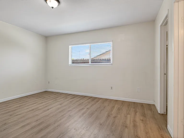 2051 Sycamore Ct — Photo 22