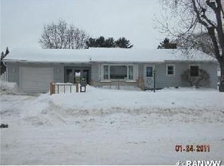 1924 Edgewood Ln, Eau Claire, WI 54703
