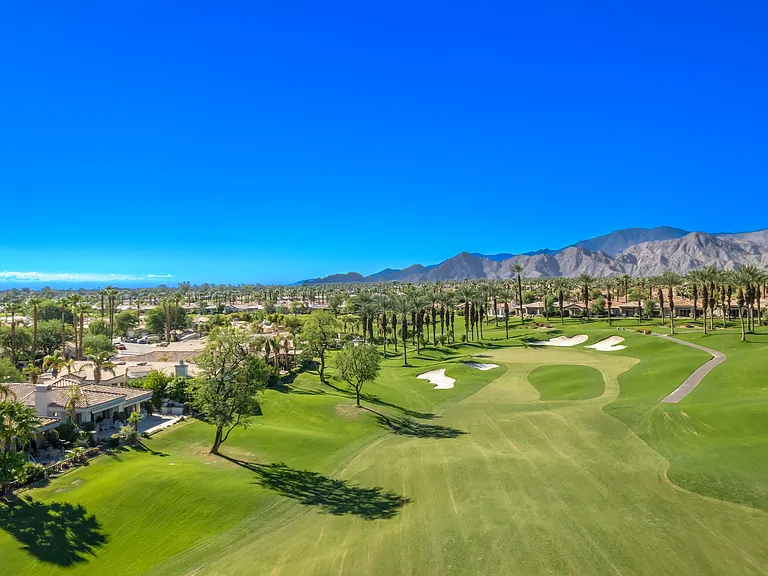 293 Desert Holly Dr — Photo 35