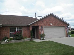 4229 S Shady Lake Ave, Springfield, MO 65810