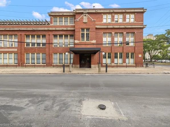 1395 Antietam Ave APT 57, Detroit, MI 48207