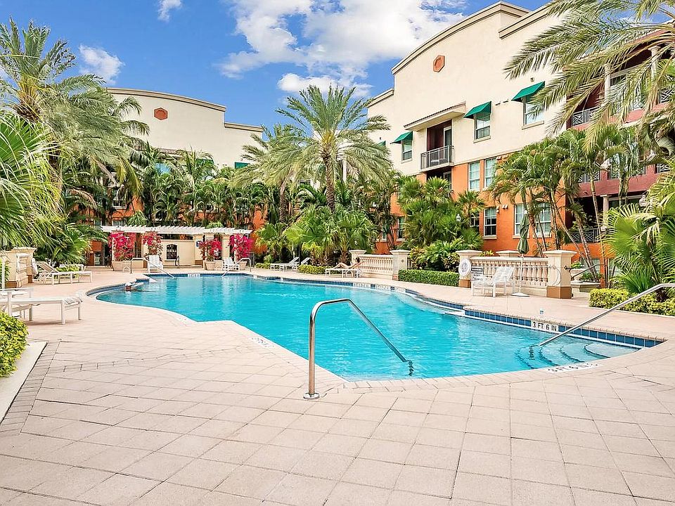 Beautiful pool and sauna next to a huge gym fitness center