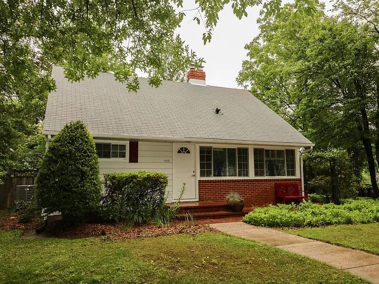 400 Dean Dr — Photo 2