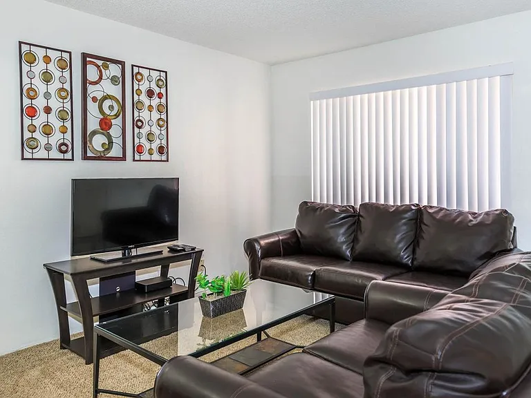 Rio Cancion Apartments — Photo 18