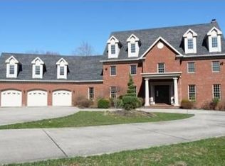 290 Quarry Crk, Charleston, WV 25304
