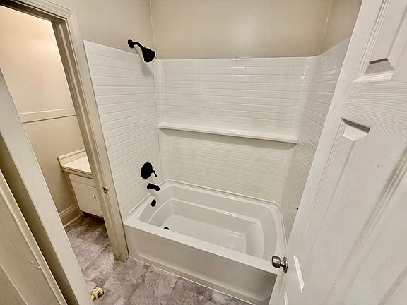2nd image of 3242 Katomarick Dr SE