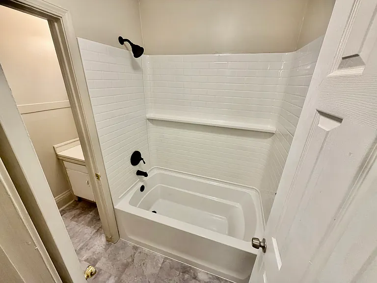 3242 Katomarick Dr SE — Photo 2
