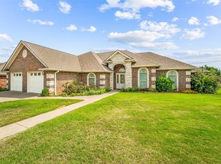 790 Bluebonnet Dr, Stephenville, TX 76401