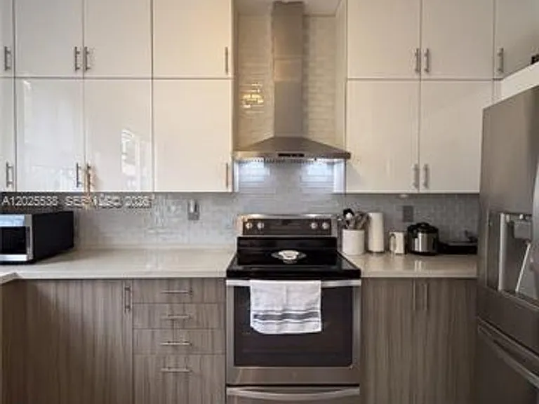 5420 NW 107th Ave #303 — Photo 24