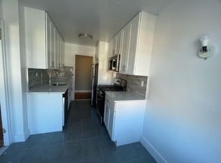 73-08 193rd St #11CC, Fresh Meadows, NY 11366