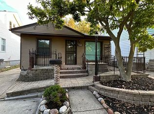 7388 McKinley Ave, Center Line, MI 48015