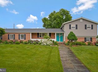 16113 Laurel Ridge Dr, Laurel, MD 20707