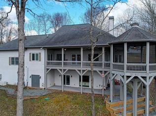 377 Ridge Ln, Murphy, NC 28906