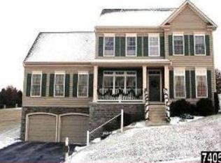 755 Connolly Dr, Red Lion, PA