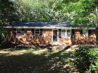 211 Forest Park Dr, Matthews, NC 28104