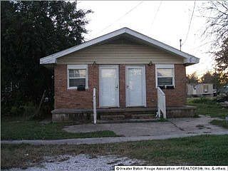 1st image of 704 3rd St