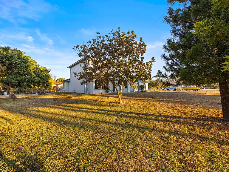 6934 Grapeview Blvd — Photo 45