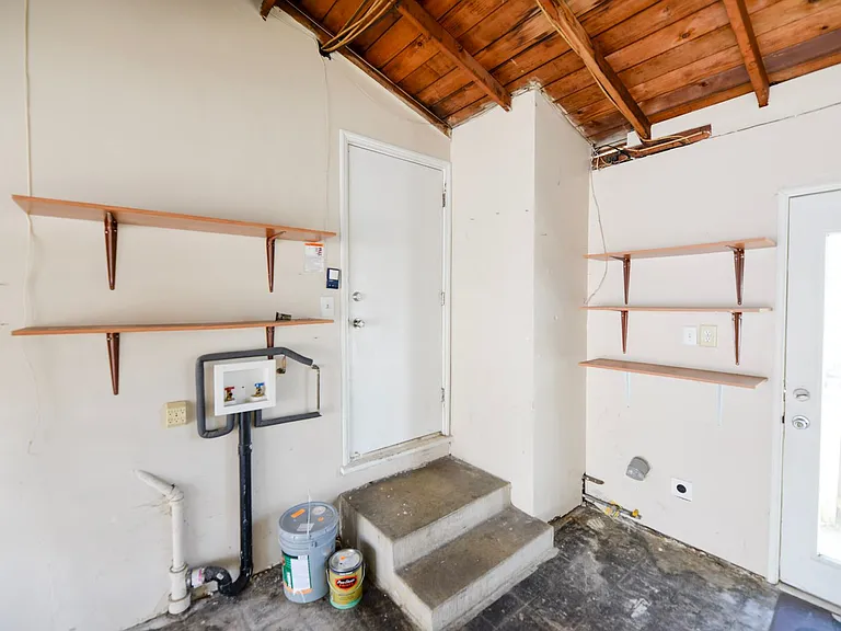 219 W Avenida Palizada — Photo 26