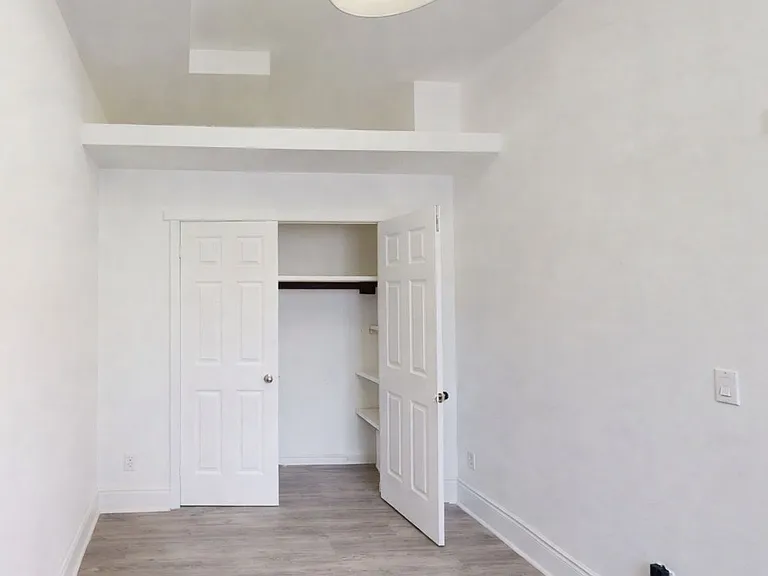 1152 Gerrard St E #201 — Photo 7