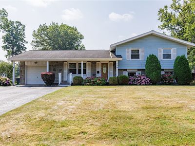 129 Centerwood Dr, Rochester, NY, 14616