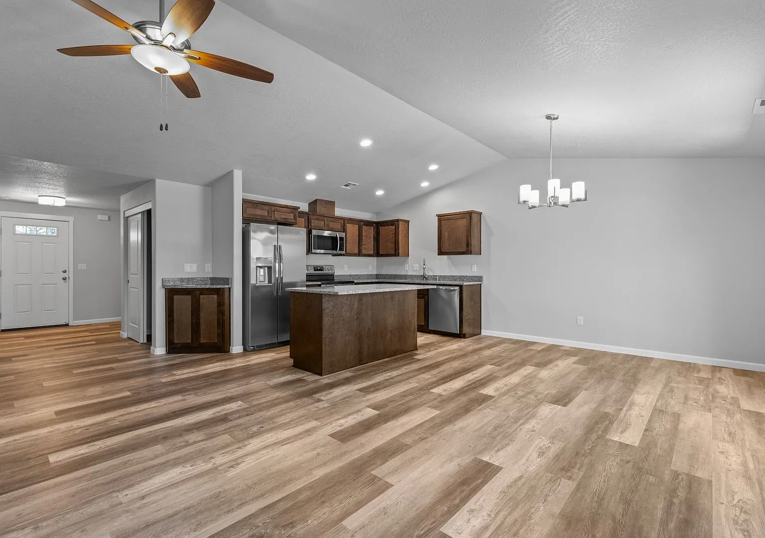 31 Erickson Avenue — Photo 2