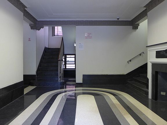 2nd image of 1620 Caton Ave APT 6C