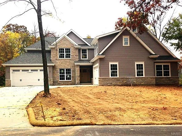712 Connie Ln photo 1