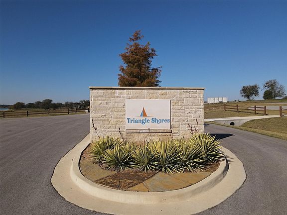 4th image of 3 Triangle Shores Dr