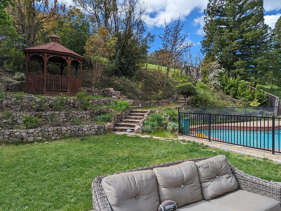 27 Woodranch Cir